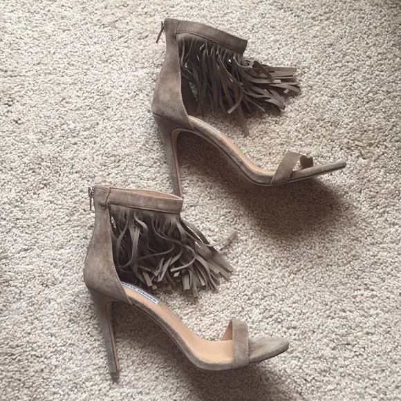 Steve Madden taupe fringed heels sz 7.5 - Picture 1 of 6
